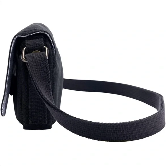 Carhartt Legacy Women's Essentials Crossbody Bag and Waist Pouch - Picture 2 of 6